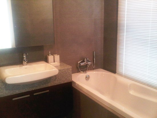 Manhattan Chidlom condominium - แมนฮัตตัน ชิดลม คอนโดมิเนียม
