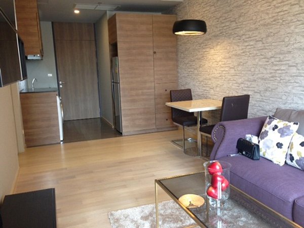 Noble Refine (โนเบิล รีไฟน์)