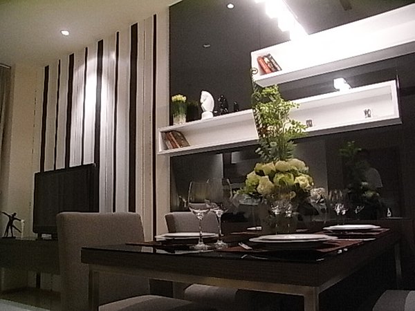 The Emporio Place Sukhumvit 24 (ดิ เอ็มโพริโอ เพลส สุขุมวิท 24)