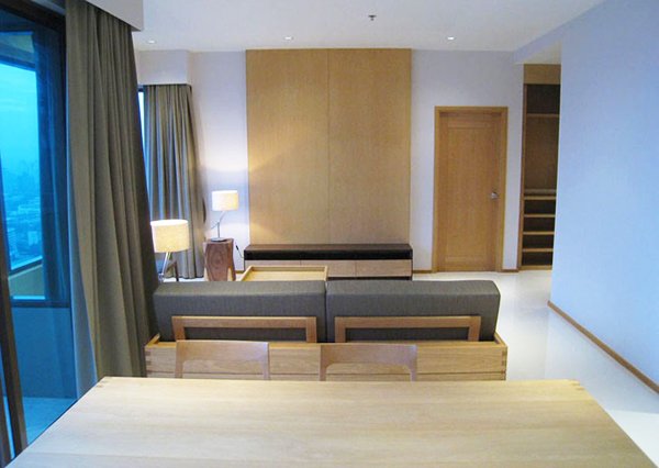 The Emporio Place Sukhumvit 24 (ดิ เอ็มโพริโอ เพลส สุขุมวิท 24)