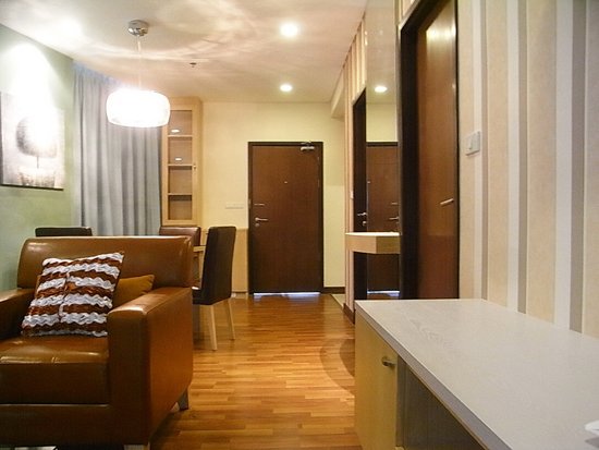 Le Luk condominium (เลอ ลักซ์ คอนโดมิเนียม)