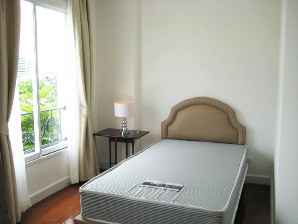 La Vie En Rose Place (ลาวีอองโรสเพลส)