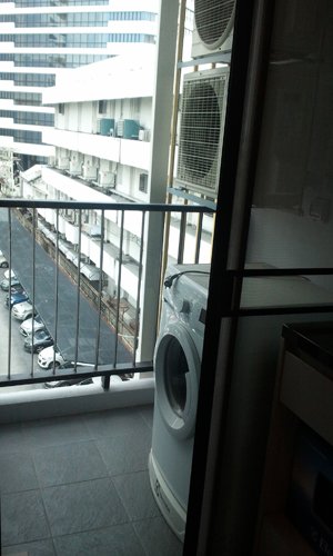Zenith Place Sukhumvit 42 (ซีนิธ เพลส สุขุมวิท 42)