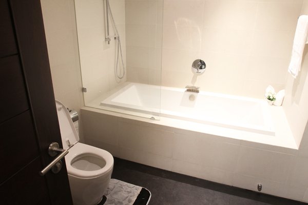 Eight Thonglor Residence (เอท ทองหล่อ เรสซิเดนซ์)