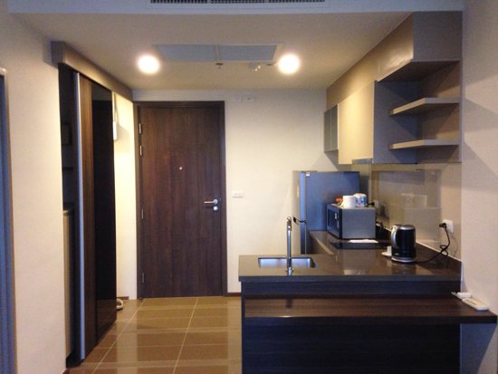 TEAL Sathorn-Taksin (ทีล สาทร-ตากสิน)
