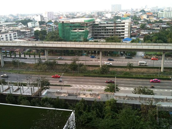 The Parkland Taksin-Thapra (เดอะ พาร์คแลนด์ ตากสิน-ท่าพระ)