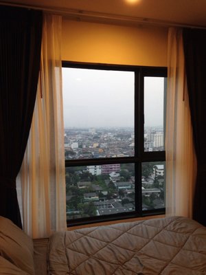 TEAL Sathorn-Taksin (ทีล สาทร-ตากสิน)