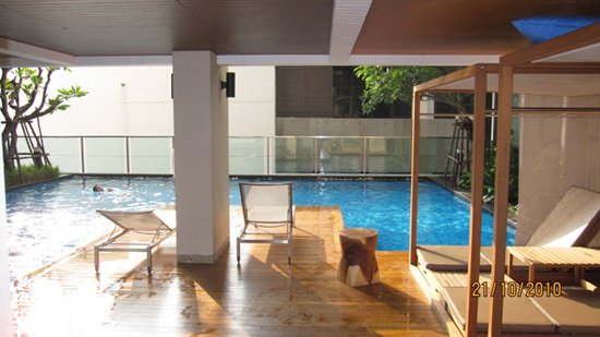 Ideo Sathorn-Taksin (ไอดีโอ สาทร-ตากสิน)