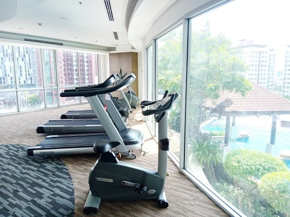 Sky Walk Condominium (สกายวอล์ค คอนโดมิเนียม)